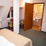 Hotel Logos