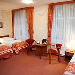 劳格斯酒店 酒店