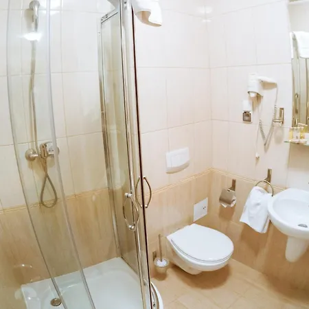 لوغوس 2* غدانسك