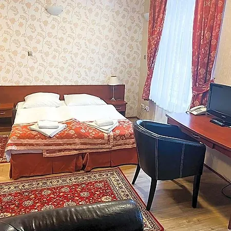 Logos Hotel 2*