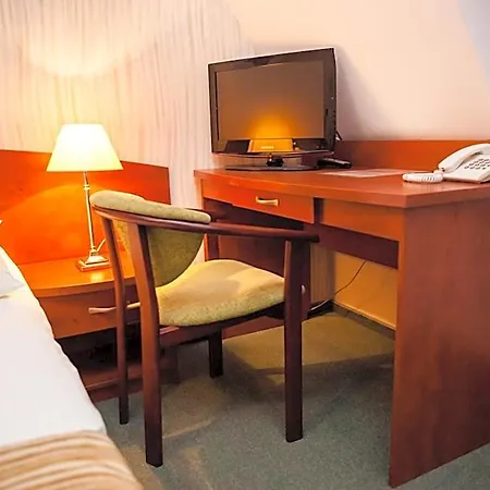 Hotel Logos
