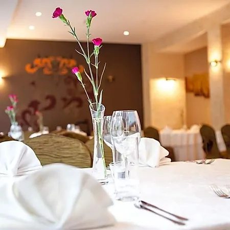 Logos Hotel
