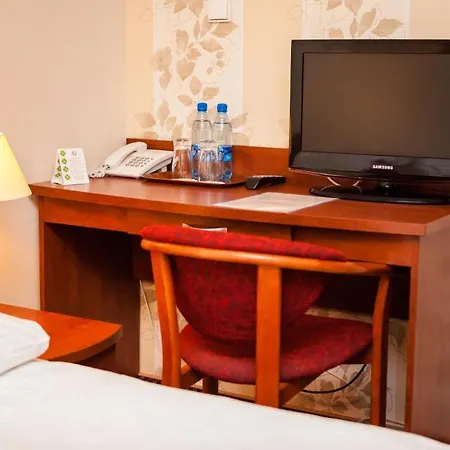 Hotel Logos 2*