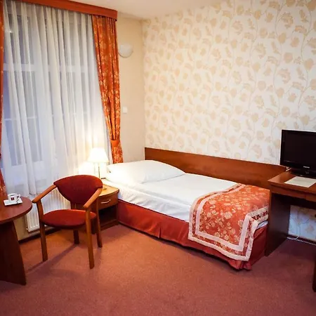 Logos Hotel 2*