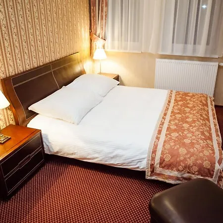 Hotel Logos 2*