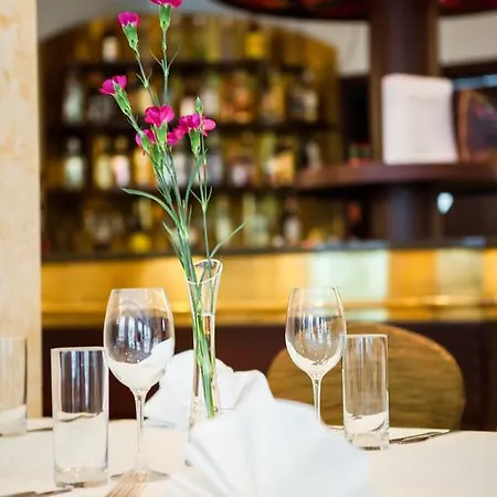 لوغوس 2* غدانسك